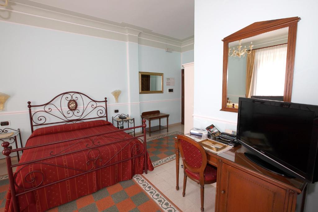 Hotel Palazzo Krataiis Scilla Δωμάτιο φωτογραφία